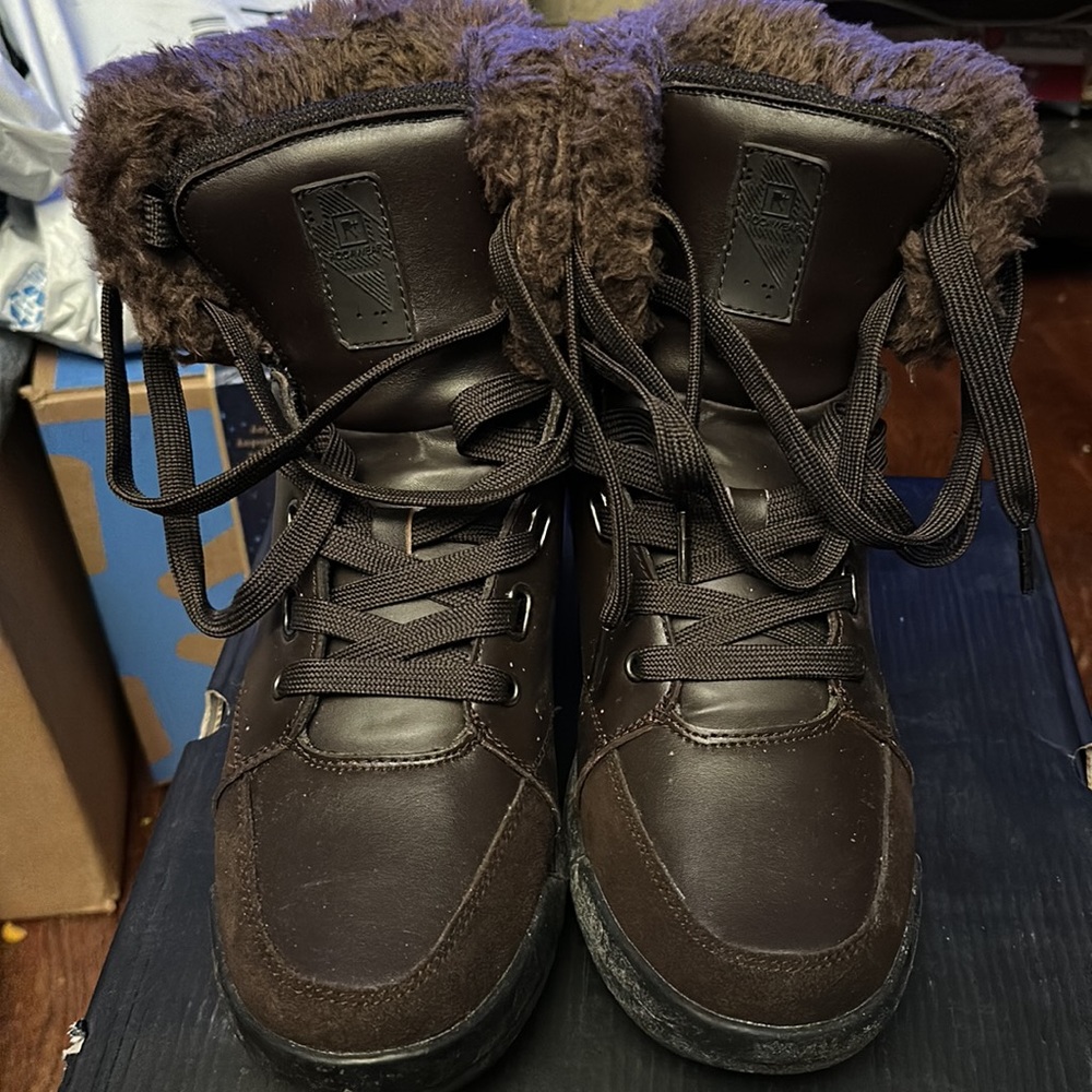 Rocawear Roc Climber Brown Boots with Extra Laces